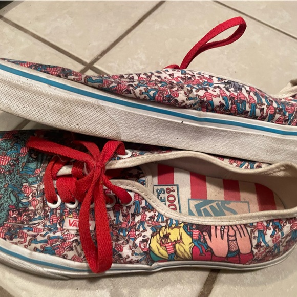 Vans where’s waldo shoes - Picture 5 of 5